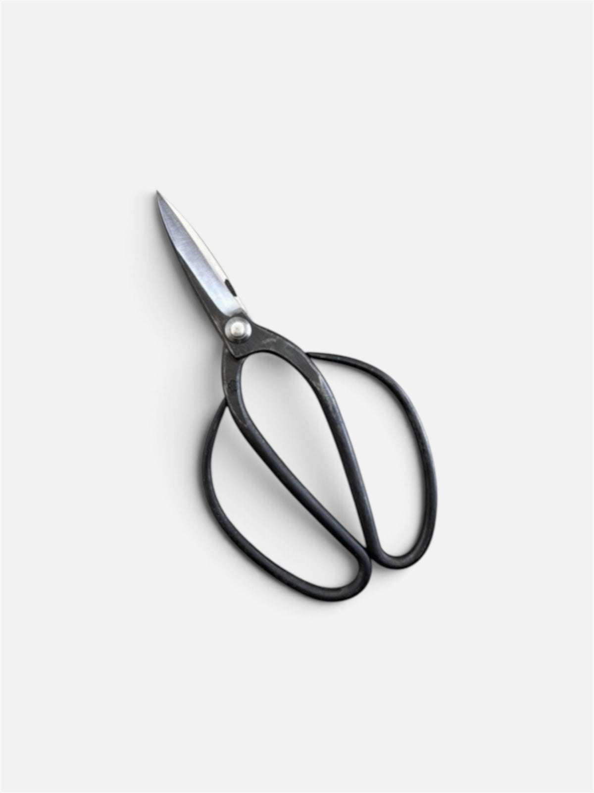 SAKURA Traditional Japanese Gardener Scissors - Slim Type Blade Total Length & Blade (215mm/72mm) Yasuki White Paper Steel [Traditional Hand Forged form Scratch / Hollow Ground Back / Twisted Blade / Rivet joint]