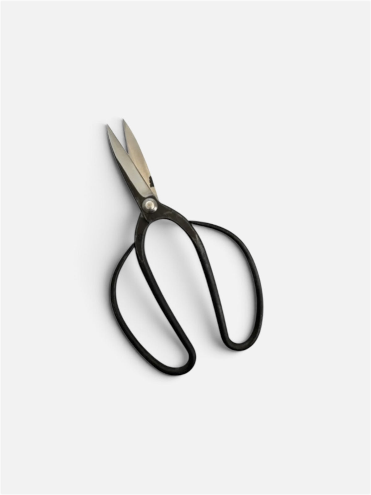 SAKURA Traditional Japanese Gardener Scissors - Slim Type Blade Total Length & Blade (215mm/72mm) Yasuki White Paper Steel [Traditional Hand Forged form Scratch / Hollow Ground Back / Twisted Blade / Rivet joint]