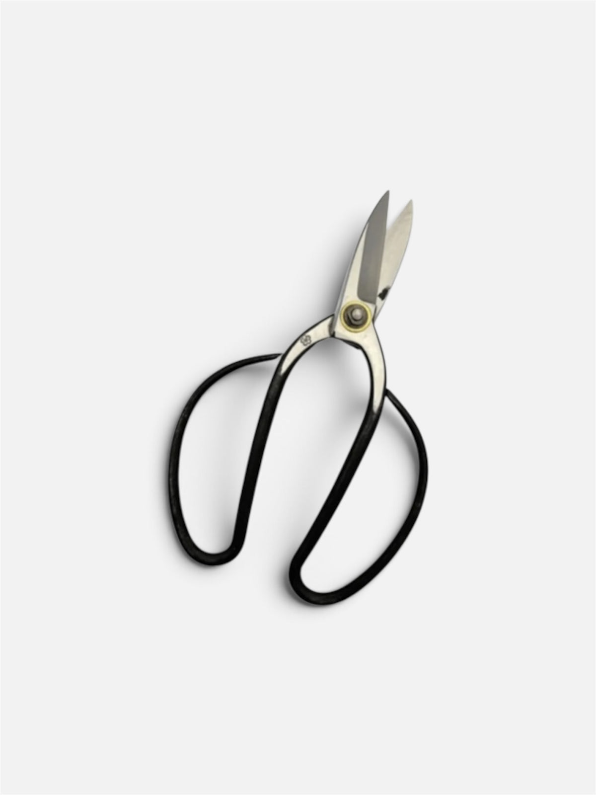 SAKURA Traditional Japanese Gardener Scissors Total Length & Blade (220mm/74mm) Yasuki White Paper Steel [Traditional hand forged from Scratch / Hollow ground back / Twisted Blade / Screw Joint]