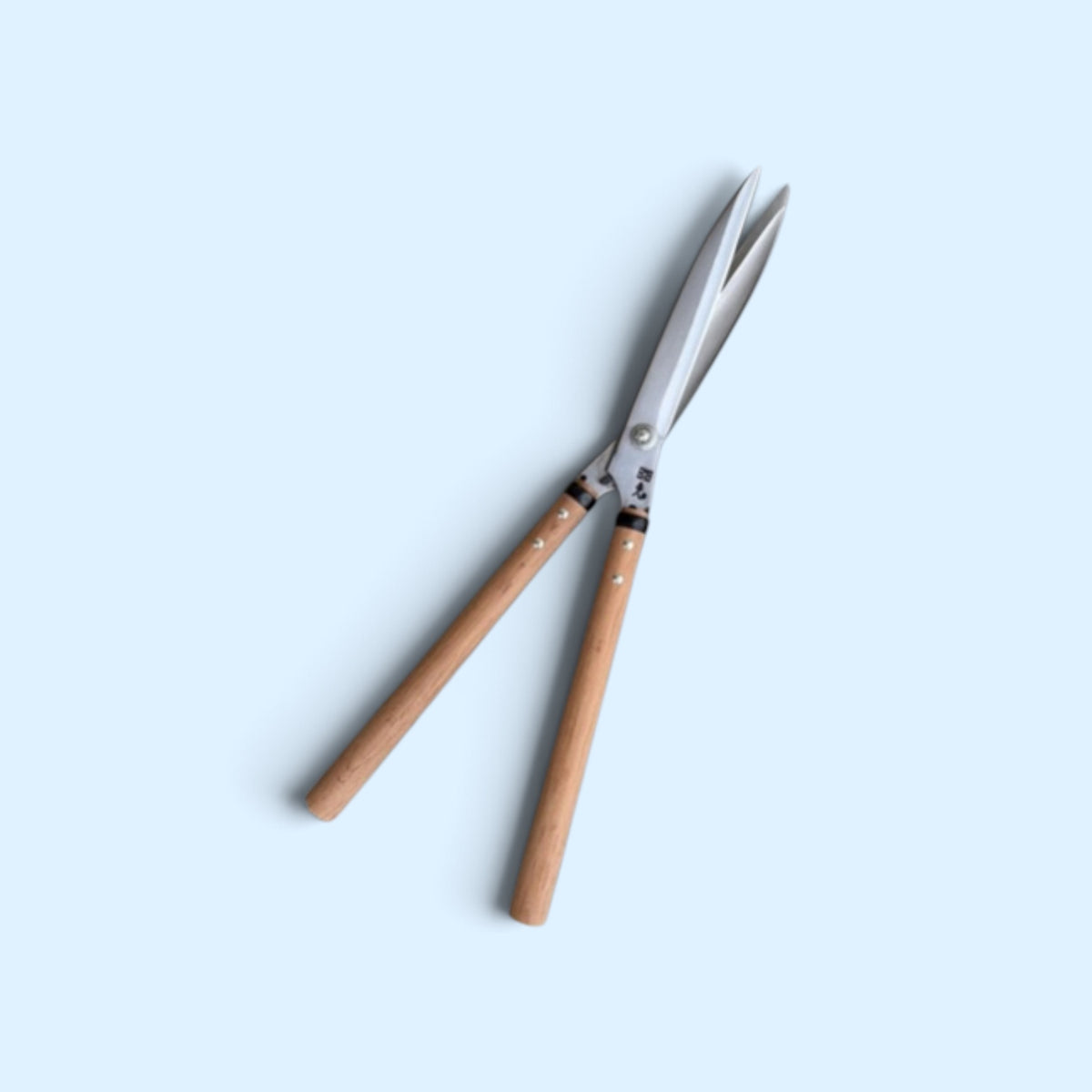 Kihachi Traditional Japanese Leaf-Trimming Hedge Shears with Stopper (NO.108) Total Length & Blade 570mm / 210mm / Short Oak Handle 300mm Aogami Super Steel [Traditional Hand-Forged from Scratch / Hollow Ground Blade/ Twisted Blade / Screw Joint]