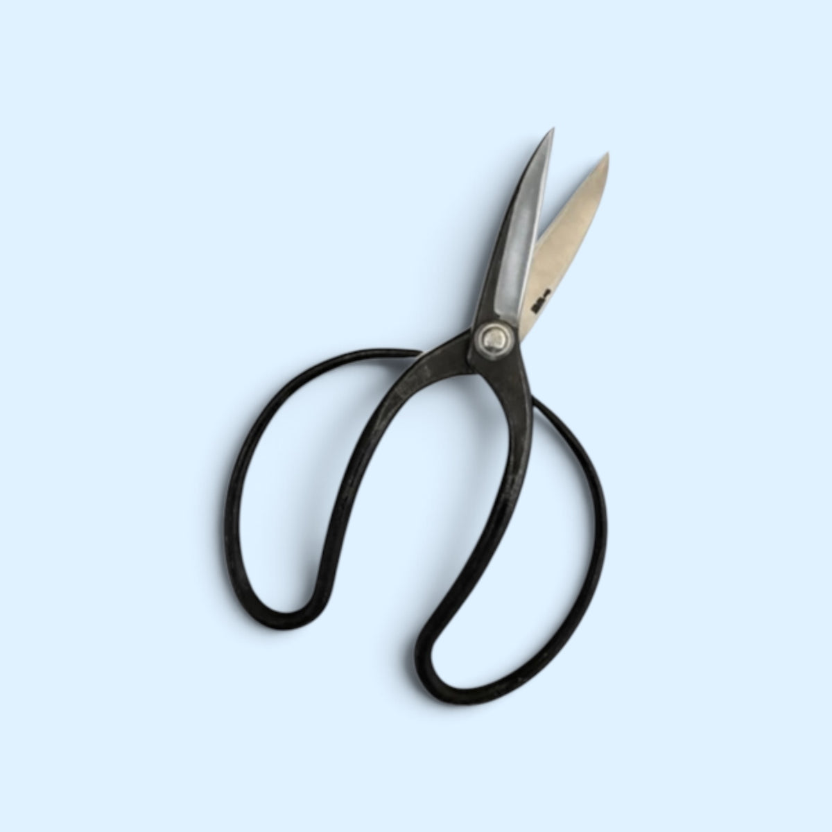 Minamoto no Akitada Traditional Japanese Gardener Scissors Total Length & Blade (215mm/82mm) Aogami Blue Paper Steel [Traditional Hand-Forged / Urasuki Hollow Ground / Hineri Precision Blade Twist / Rivet Joint]