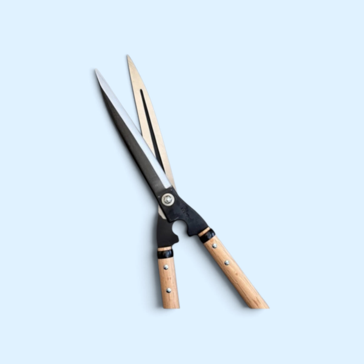 Kihachi Traditional Japanese Hedge Shears Sharp-Angle Model (NO.128) Blade 240mm / Mid-Length Oak Handle 360mm Aogami Blue Paper Steel [Traditional Hand-Forged from Scratch / Hollow Ground / Twisted Blade]