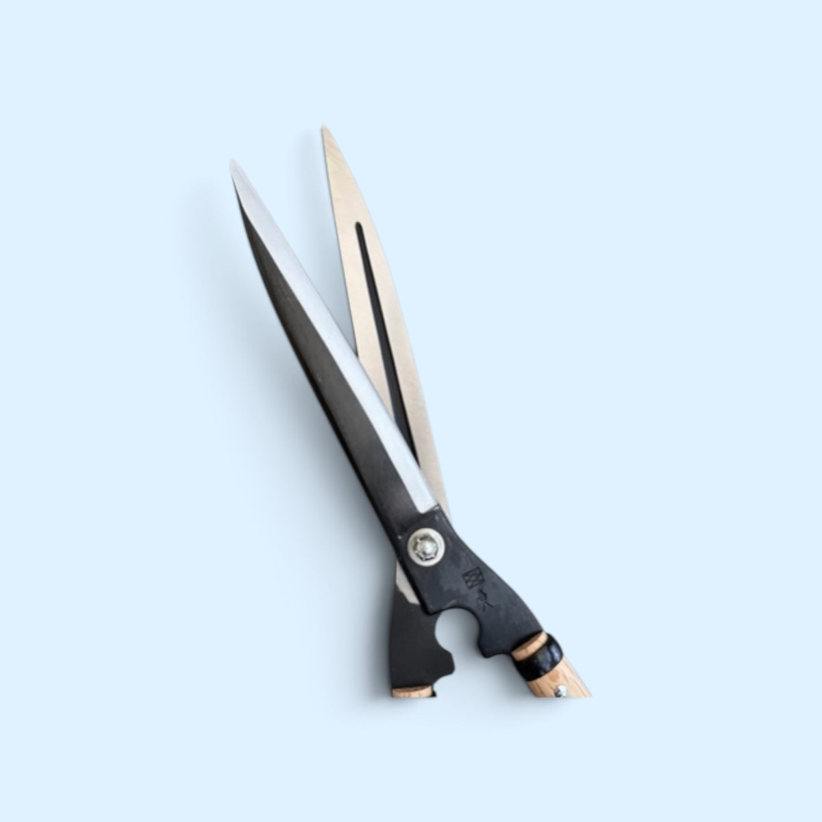 Kihachi Traditional Japanese Hedge Shears Sharp-Angle Model (NO.128) Blade 240mm / Mid-Length Oak Handle 360mm Aogami Blue Paper Steel [Traditional Hand-Forged from Scratch / Hollow Ground / Twisted Blade]