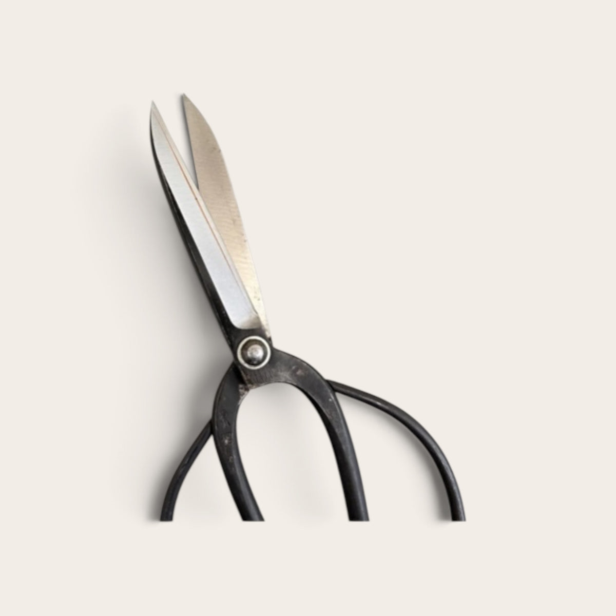 Minamoto Akitada Traditional Japanese Gardener Scissors Total Length & Blade (250mm/108mm) High-Speed Steel HSS [Traditional Hand-Forged from Scratch / Urasuki Hollow Ground / Rivet Joint]
