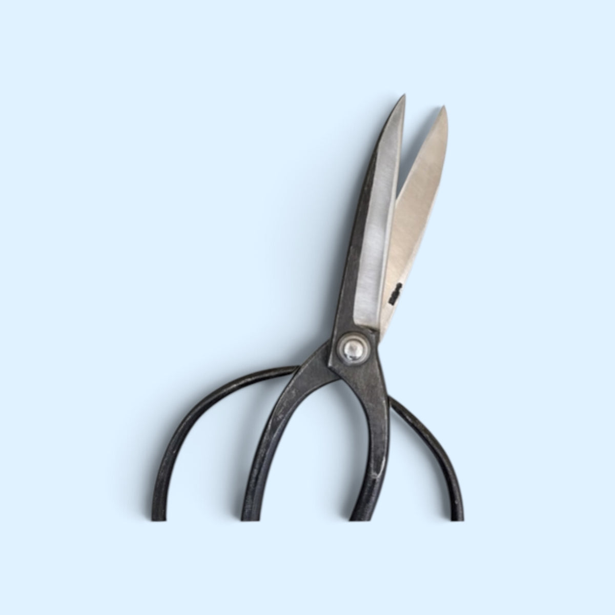 Minamoto Akitada Traditional Japanese Gardener Scissors Total Length & Blade (245mm/108mm) Aogami Blue Paper Steel [Traditional Hand-Forged from Scratch / Urasuki Hollow Ground / Rivet Joint]