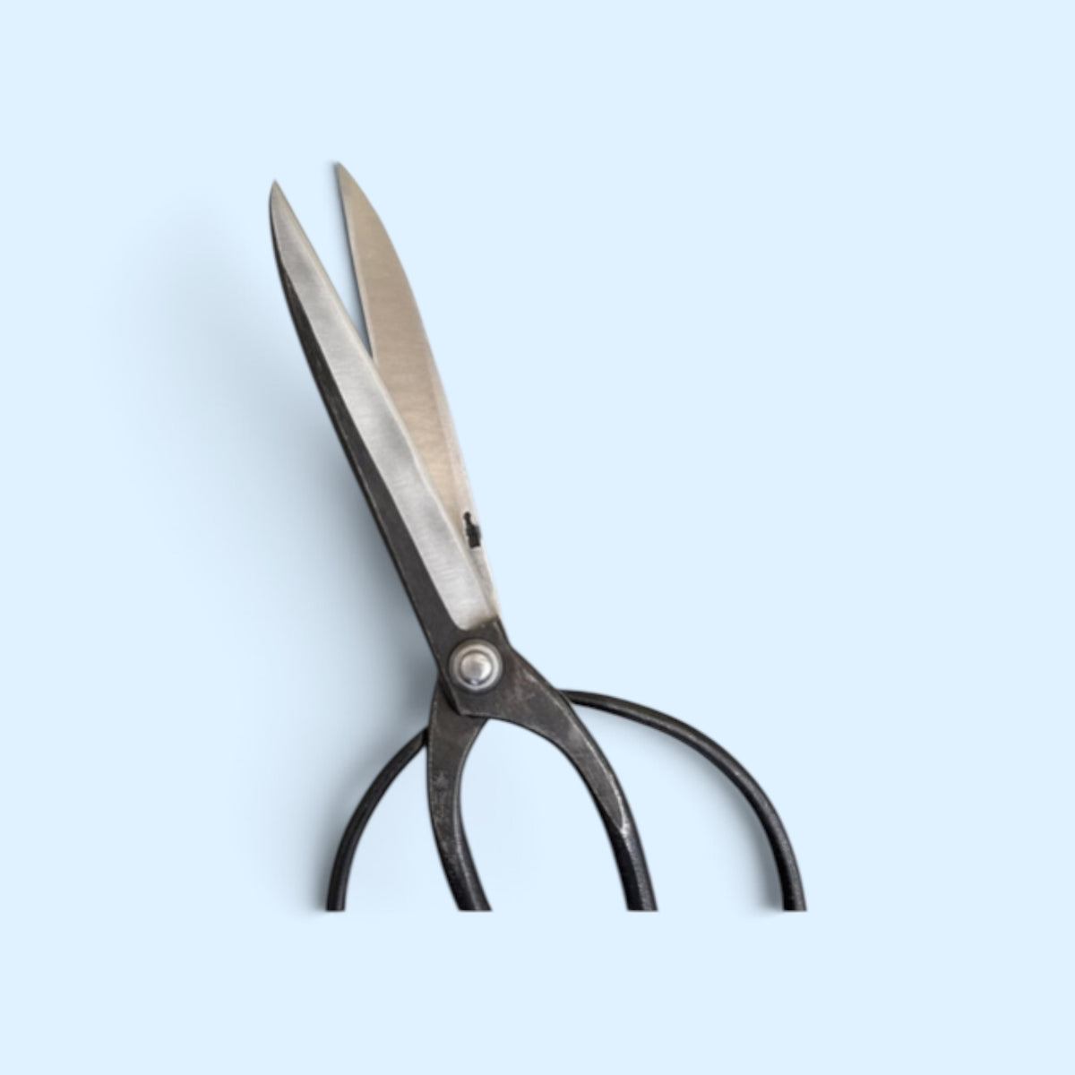Minamoto Akitada Traditional Japanese Gardener Scissors Total Length & Blade (270mm/138mm) Aogami Blue Paper Steel [Traditional Hand-Forged from Scratch / Urasuki Hollow Ground / Rivet Joint]