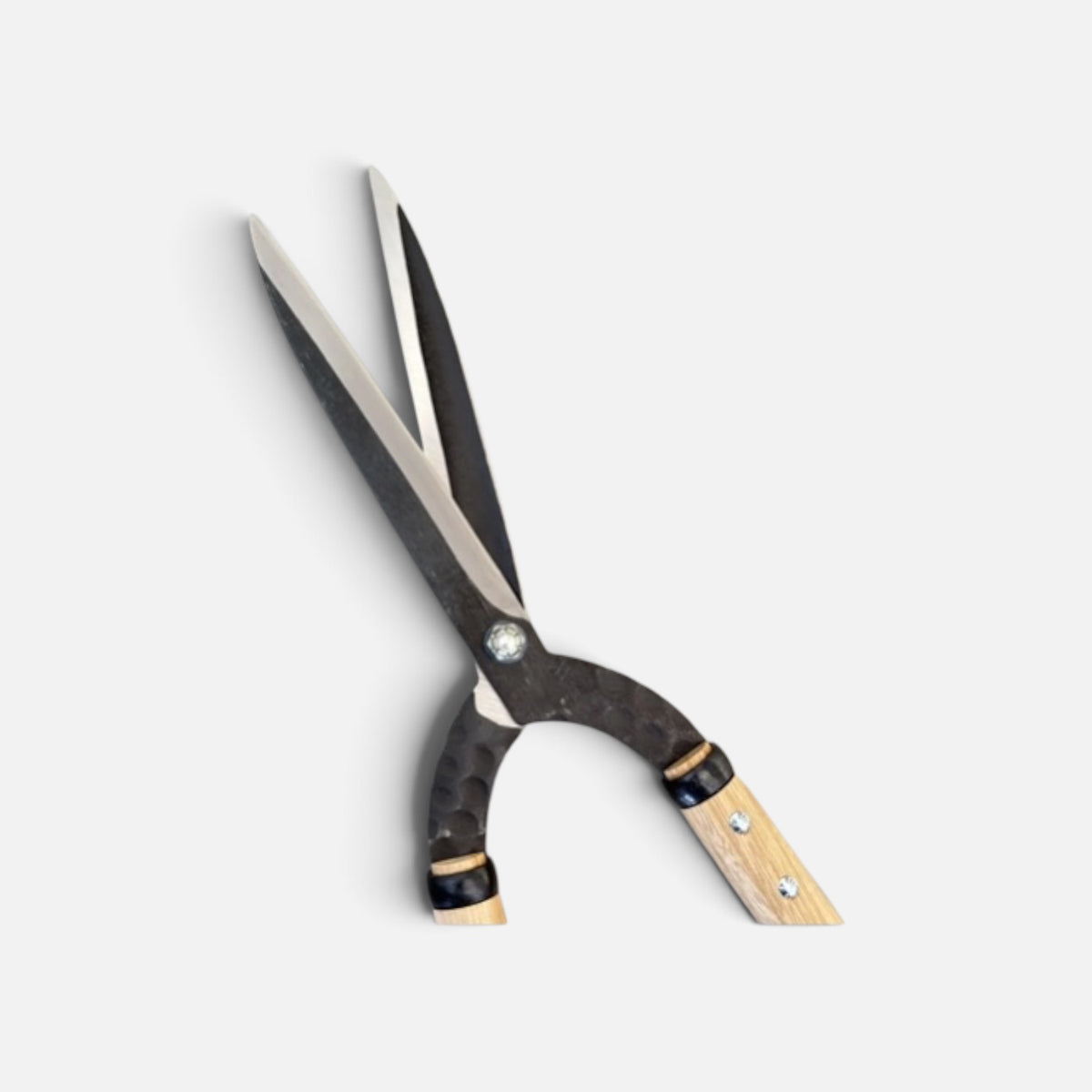Hasami Masamune Kyo-Style Traditional Japanese Hedge Shears Total Length & Blade 800mm / 195mm / Lightweight Long Handle 540mm with Shirogami White Paper Steel Blade [Traditional Hand-Forged from Scratch / Hollow Ground Back /Twist Blade / Screw joint ]