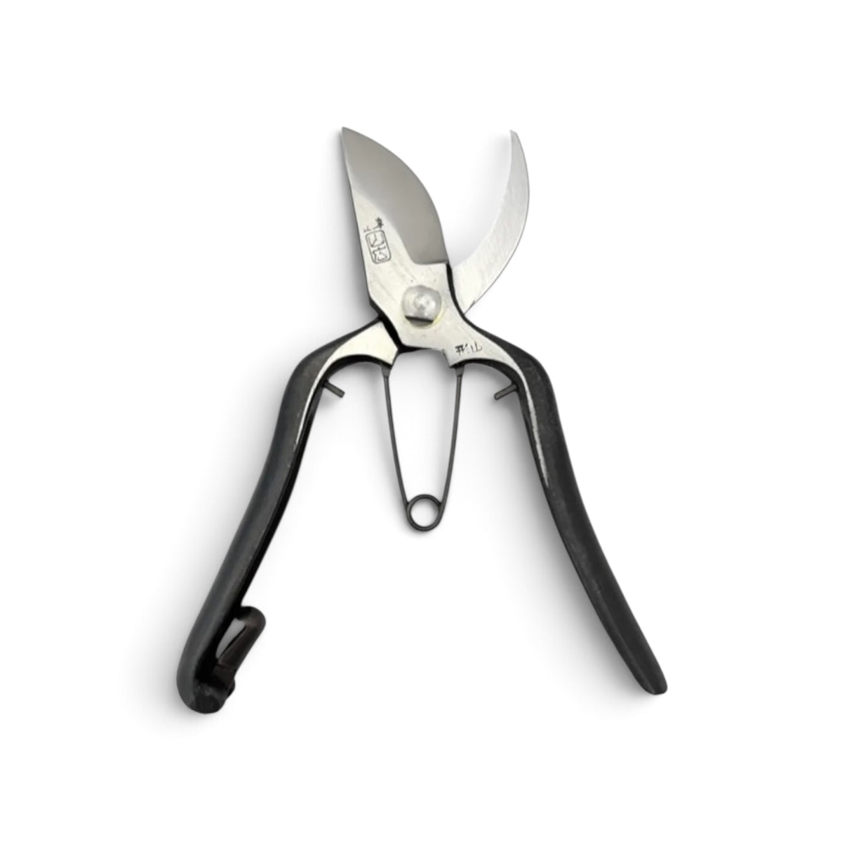 Yamahiro Professional Pruning Secateurs B-Type Total Length & Blade: 200mm / 63mm Premium Cutlery Steel [Traditional Hand Forged from Scratch / Hollow Ground Back / Twisted Blade /Screw Joint /Power Geometry]