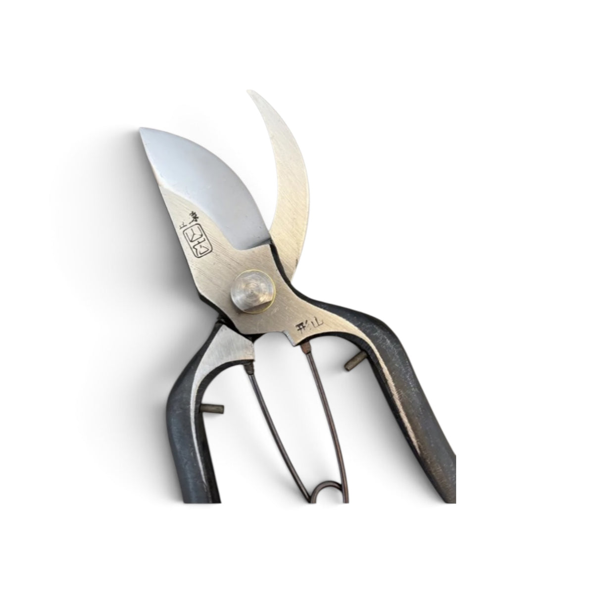 Yamahiro Professional Pruning Secateurs B-Type Total Length & Blade: 200mm / 63mm Premium Cutlery Steel [Traditional Hand Forged from Scratch / Hollow Ground Back / Twisted Blade /Screw Joint /Power Geometry]