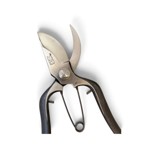 Yamahiro Professional Pruning Secateurs B-Type Total Length & Blade: 200mm / 63mm Premium Cutlery Steel [Traditional Hand Forged from Scratch / Hollow Ground Back / Twisted Blade /Screw Joint /Power Geometry]