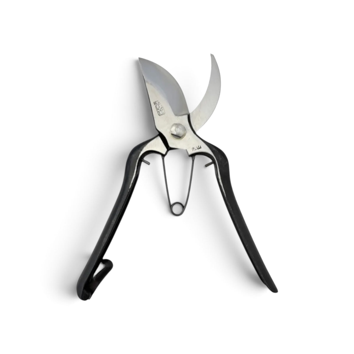 Yamahiro Professional Pruning Secateurs B-Type Large Model Total Length & Blade: 225mm / 73mm Premium Cutlery Steel [Traditional Hand Forged from Scratch/ Hollow Ground Back / Twisted Blade / Screw Joint / Power Geometry]