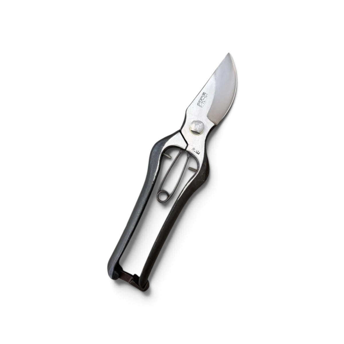 Yamahiro Professional Pruning Secateurs B-Type Large Model Total Length & Blade: 225mm / 73mm Premium Cutlery Steel [Traditional Hand Forged from Scratch/ Hollow Ground Back / Twisted Blade / Screw Joint / Power Geometry]