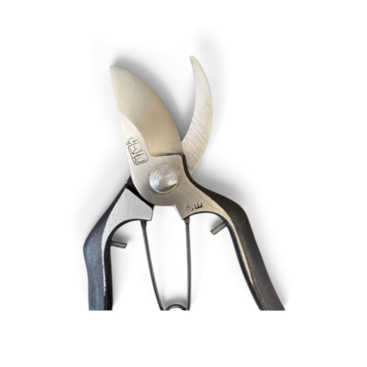 Yamahiro Professional Pruning Secateurs S-Type Ergonomic Model Total Length & Blade: 200mm / 59mm High Carbon Steel [Traditional Hand Forging from Scratch / Hollow Ground Back / Twisted Blade / Screw Joint]