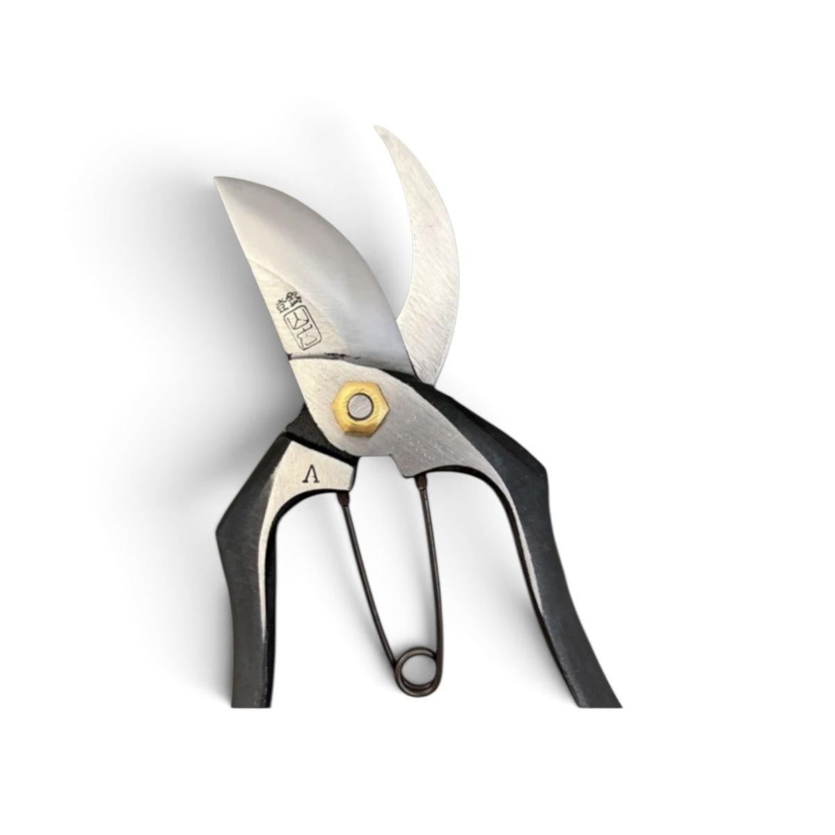 Yamahiro Professional Pruning Secateurs A-Type Total Length & Blade: 200mm / 65mm Premium Cutlery Steel [Traditional Hand Forged from Scratch / Hollow Ground Back / Twisted Blade / Screw Joint / All-Round Geometry]