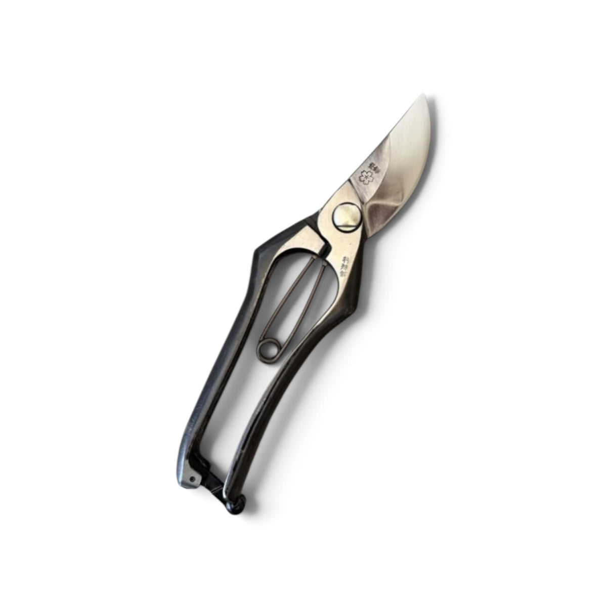 SAKURA Professional Pruning Secateurs Large Model Total Length & Blade 225mm / 75mm Japanese Cutlery Steel [Traditional Hand Forged from Scratch / Hollow Ground Back / Twisted Blade / Screw Joint / Smooth Curved Ergonomic Handle]