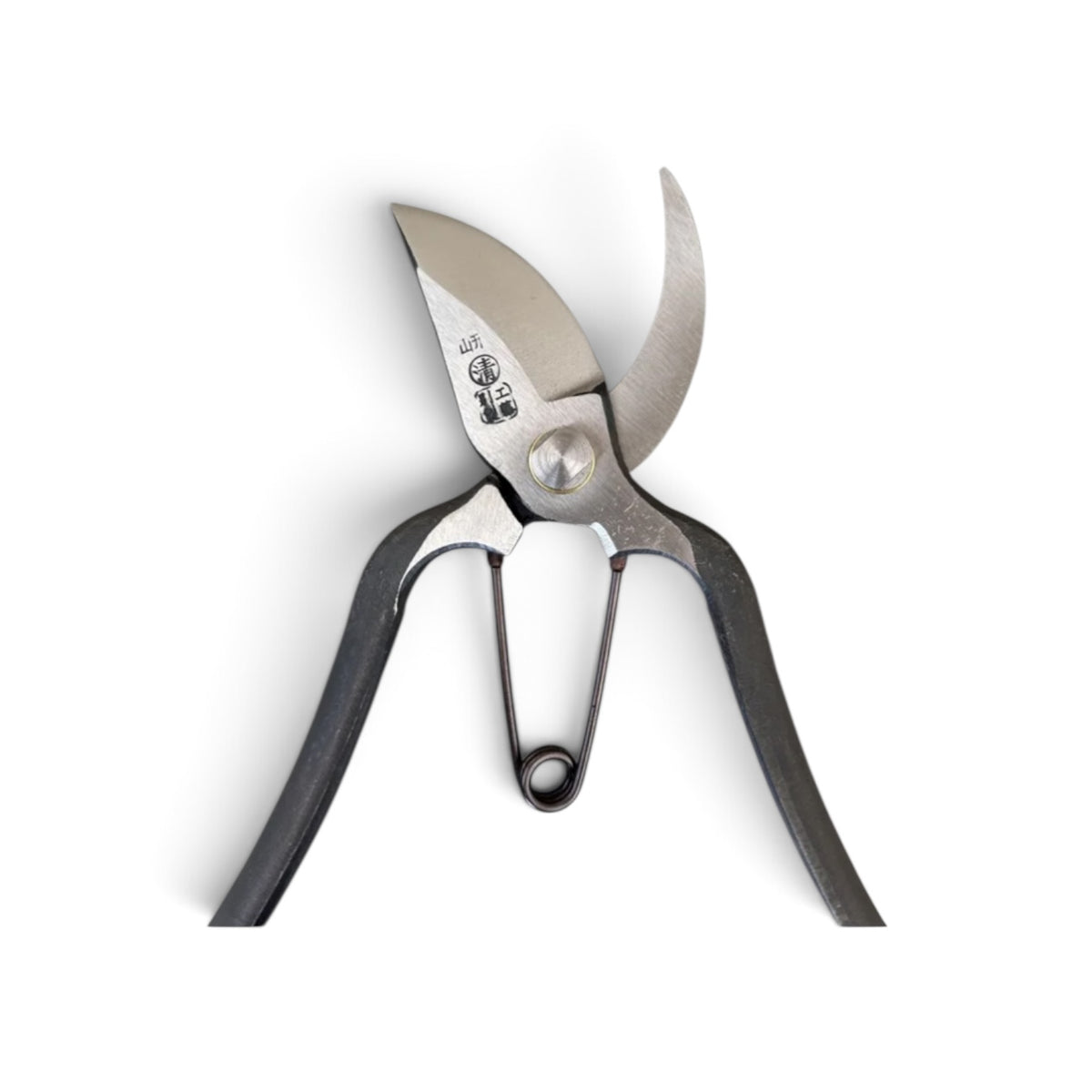 Kudo Seikyosho Pruning Secateurs Total Length & Blade : 205mm/62mm High-Carbon Japanese Cutlery Steel /Traditional Hand Forged from Scratch / Hollow Ground Back / Twisted Blade / Screw Joint / Efficient Power Transfer Geometry]