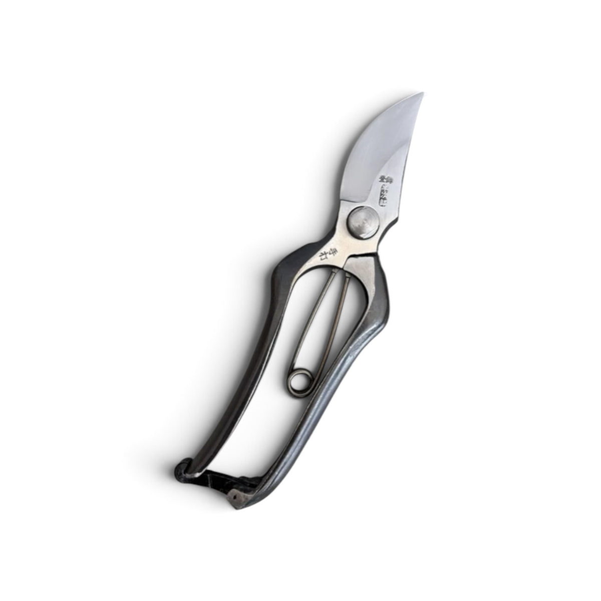 Hanjiro Pruning Secateurs Left-Handed Total Length & Blade: 200mm/60mm High-Carbon Japanese Cutlery Steel [Traditional Hand Forged from Scratch / Hollow Ground Back / Twisted Blade / Screw Joint / True Left-Handed Mirror-Image Construction]