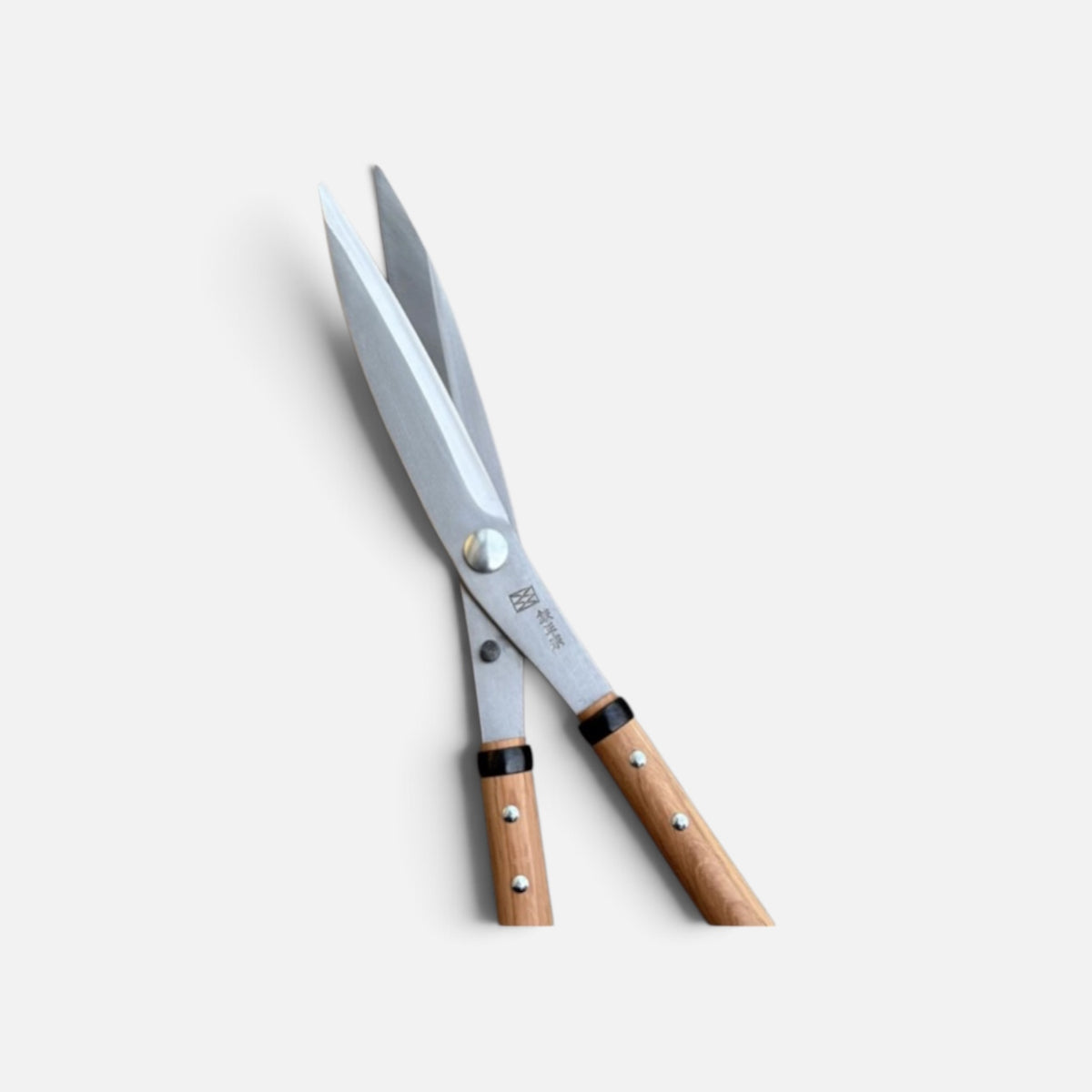 Hasami Masamune Special Forged Curved Blade Hedge Shears (NO.112-A) Total Length & Blade & Handle 600mm/210mm/ 300mm Mid-Length Oak Handle with Shirogami White Paper Steel [Traditional Hand-Forged Special Grade / Curved Blades / Smooth Action Alignment]