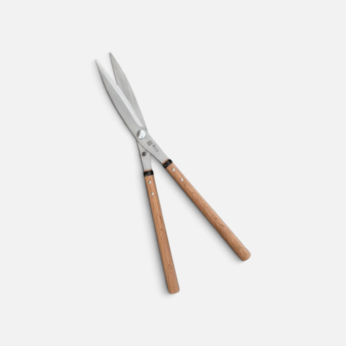 Hasami Masamune Special Forged Curved Blade Hedge Shears (NO.112-A) Total Length & Blade & Handle 600mm/210mm/ 300mm Mid-Length Oak Handle with Shirogami White Paper Steel [Traditional Hand-Forged Special Grade / Curved Blades / Smooth Action Alignment]