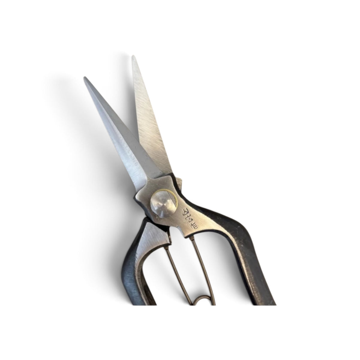 Yamahiro Double-Edged Bud Trimming Scissors Total Length & Blade: 200mm/74mm Weight: 195g High Carbon Steel [Traditional Hand-Forged from Scratch / Ergonomic Tapered Grip / Hollow Ground / Twisted Blade / Screw Joint / Bottom Lock]