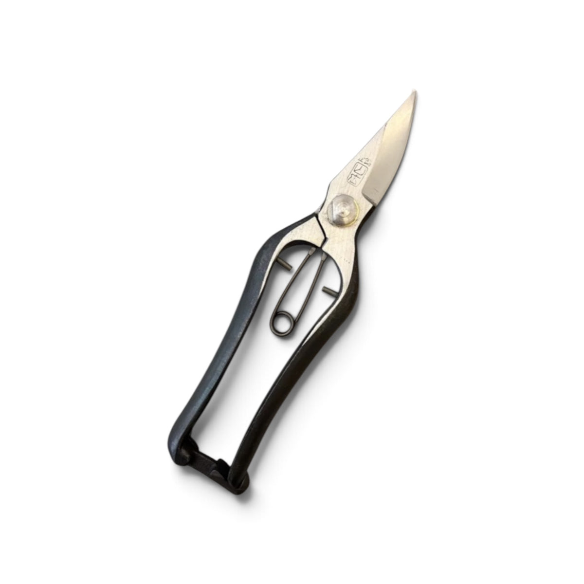 Yamahiro Single-Edged Bud Trimming Scissors Total Length & Blade: 190mm/60mm Weight: 195g High Carbon Steel [Traditional Hand-Forged from Scratch / Hollow Ground Back / Twisted Blade / Screw Joint / Bottom Lock]