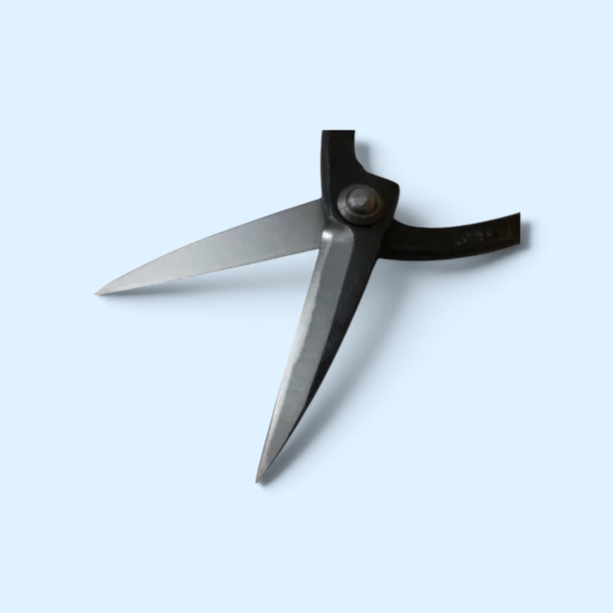 Hasamiya Ichiban Long-Handle Bonsai-Ikebana (Floral Shears) Pruning Shears Total Length & Blade: 210mm/65mm / Yasuki Blue Paper Steel [Traditional Hand Forged from Scratch / Hollow Ground Blade / Twisted Blade / Rivet Joint / Long-Reach Loop Handles]