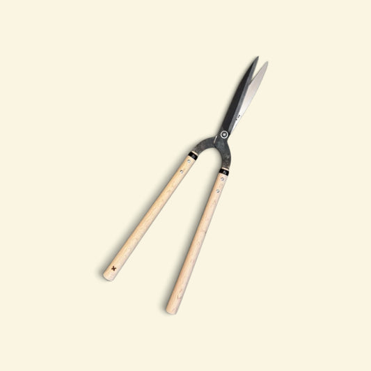 Hasamiya Ichiban Kyo-Style Gate-Hedge Shears 200mm Yasugi Yellow Paper Steel / Oak Handle 360mm [Traditional Hand-Forged from Scratch / Urasuki Hollow Ground / Rivet Joint / Kyo-Style Gate Profile]