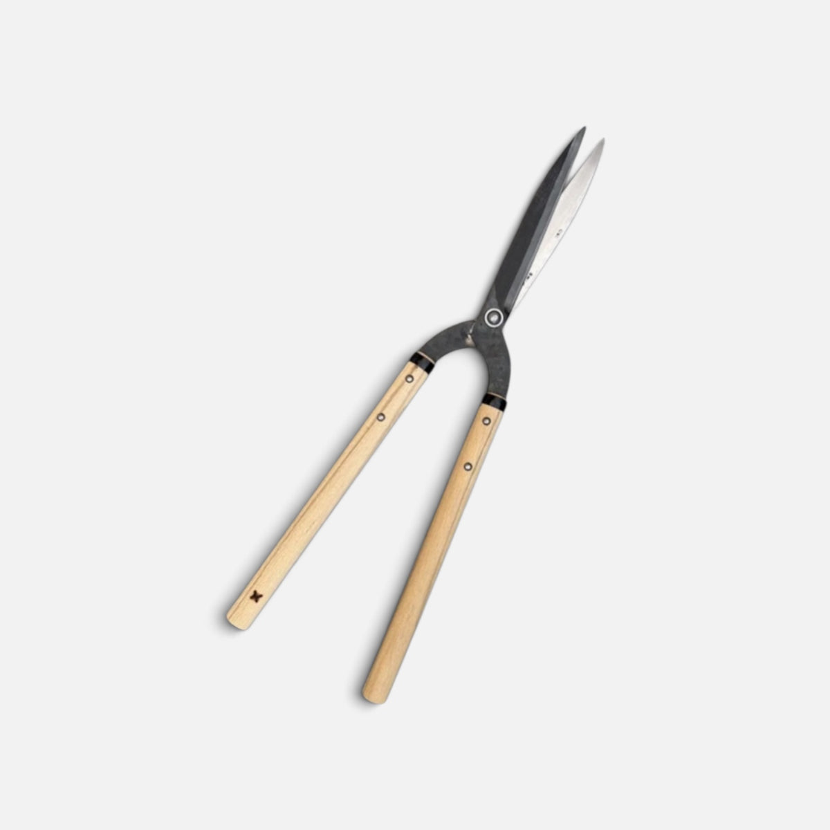 Hasamiya Ichiban Kyo-Style Gate-Hedge Shears 200mm Yasugi Shirogami White Paper Steel / Oak Handle 300mm [Traditional Hand-Forged from Scratch / Urasuki Hollow Ground / Rivet Joint / Kyo-Style Gate Profile]