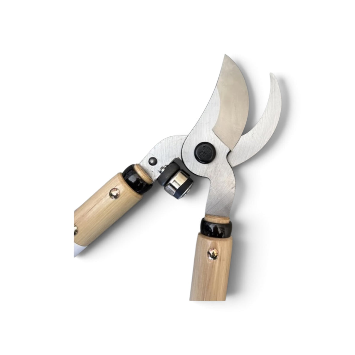 Okatsune Long-Handled Heavy-Duty Lopper No.220 635mm / 1000g | Premium Japanese Forge [Okatsune Craftsmanship / Long Handle Heavy-Duty Pruner / Superior Sharpness Izumo Yasugi Steel / Professional Heavy Branch Cutter]