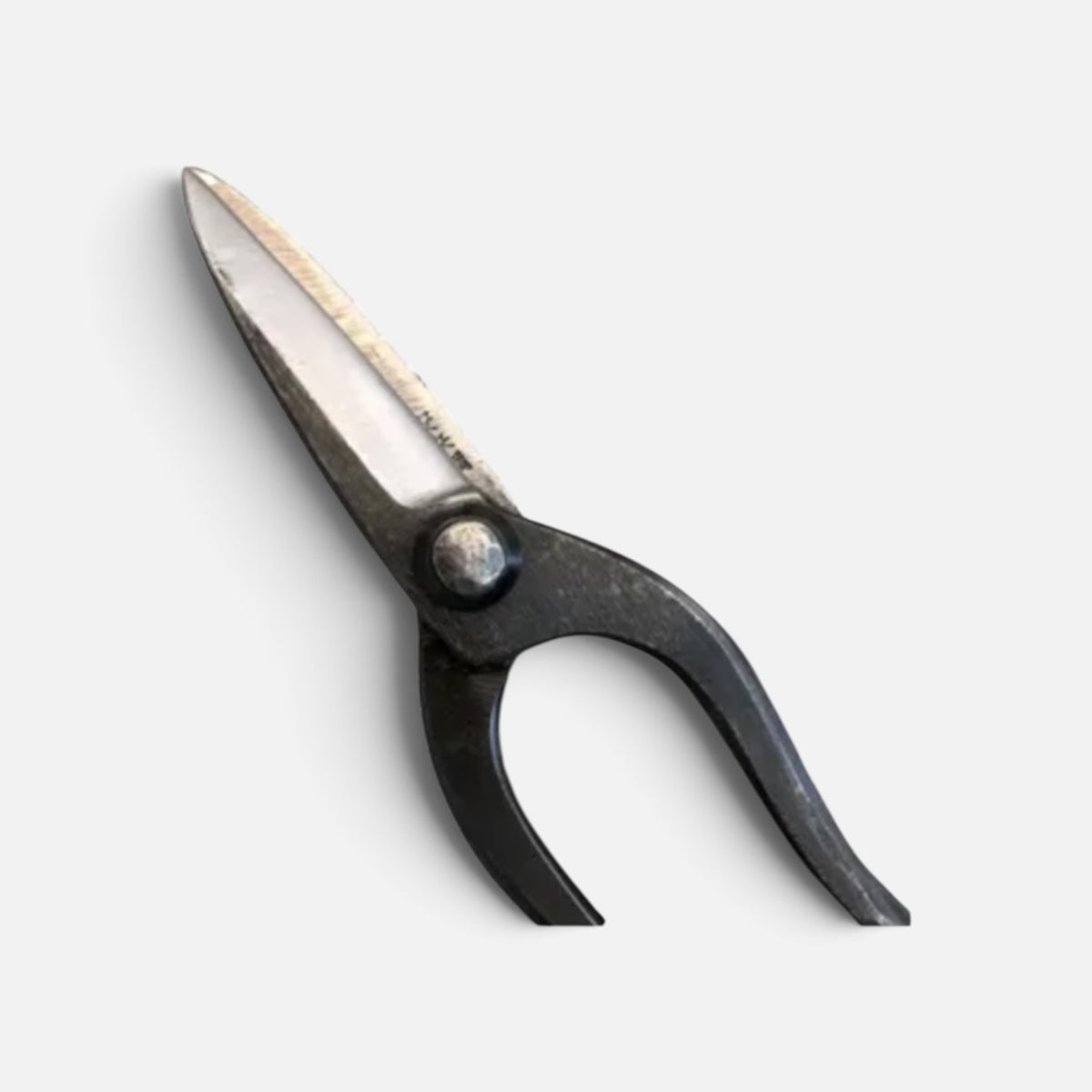 SAKURA Kyoto Style Gourd-Handle Kiribashi Gardening Shears Total Length & Blade: 210mm/66mm Slim Profile / Yasuki White Paper Steel [Traditional Hand Forged from Scratch / Gourd-Shaped Handle / Hollow Ground Blade / Twisted Blade / Rivet Joint]