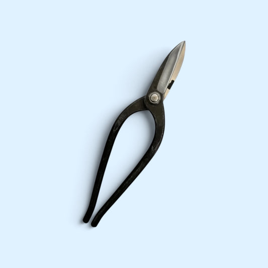 Minamoto Akitada Kyoto Style Kiribashi Gardening Shears Total Length & Blade: 230mm/68mm (7-Sun 5-Bu) / Yasuki Blue Paper Steel [Traditional Hand Forged from Scratch / Hollow Ground Blade / Twisted Blade / Rivet Joint]
