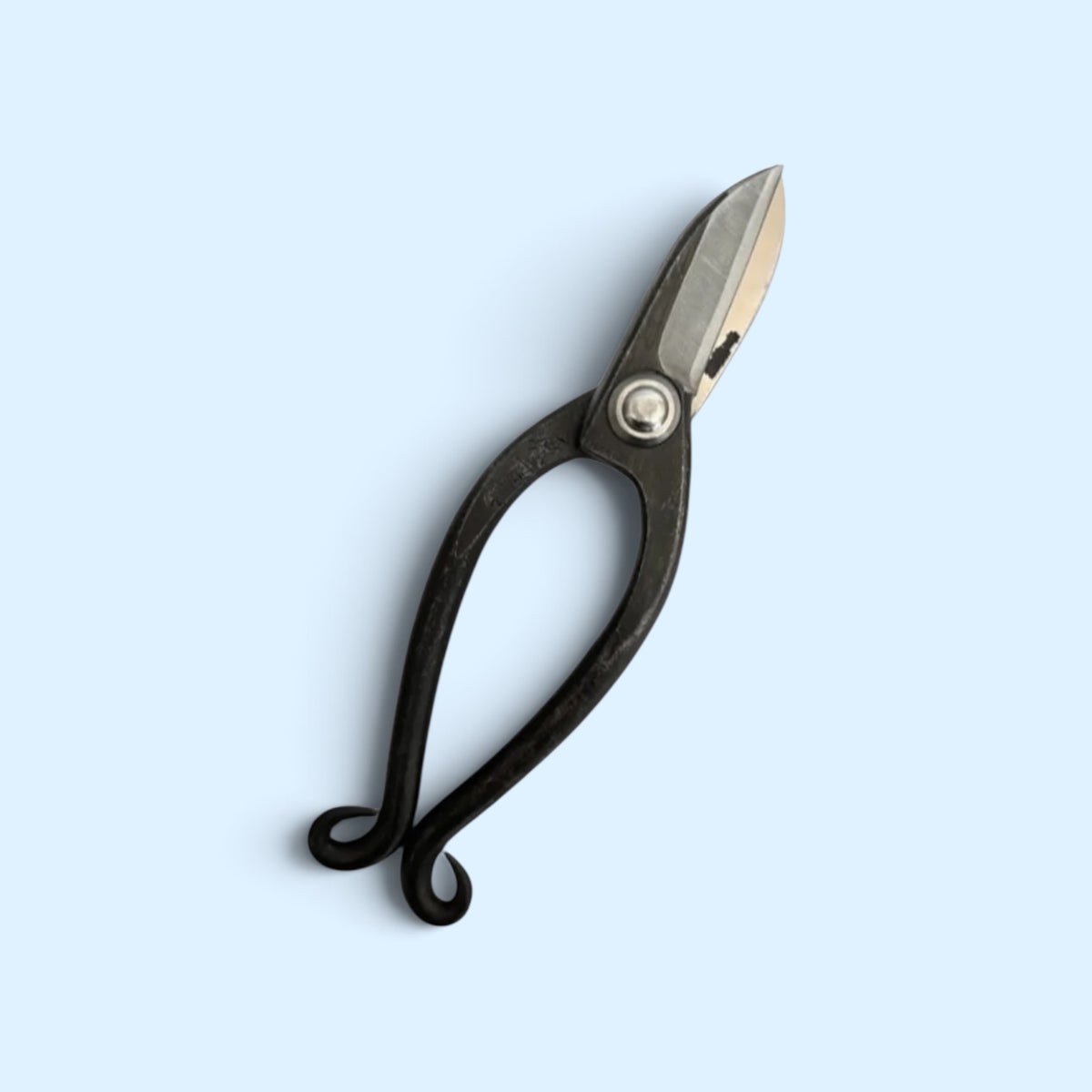 Minamoto no Akitada Ikenobo Traditional Bonsai-Ikebana (Floral Shears) Pruning Shears Total Length & Blade: 170mm/55mm / Yasuki Blue Paper Steel [Traditional Hand Forged / Ikenobo Style / Hollow Ground Blade / Twisted Blade / Master Artisan Tool]w
