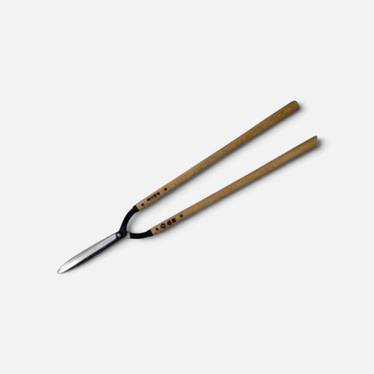 Sasuke Historic Masterpiece Jizo-Style (Curved-Neck Style) Hedge Shears 197mm Yasugi Shirogami White Paper Steel / Oak Handle 545mm [Traditional Hand-Forged from Scratch / Twist Blade / Urasuki Hollow Ground / Rivet Joint / Jizo-Type Curved Neck]
