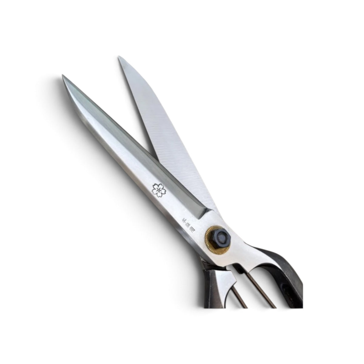 SAKURA Standard Single-Handed Hedge Shears 270mm Yasugi Shirogami White Paper Steel / Without Guard [Traditional Hand-Forged from Scratch / Twist Blade / Urasuki Hollow Ground / Screw Joint ]