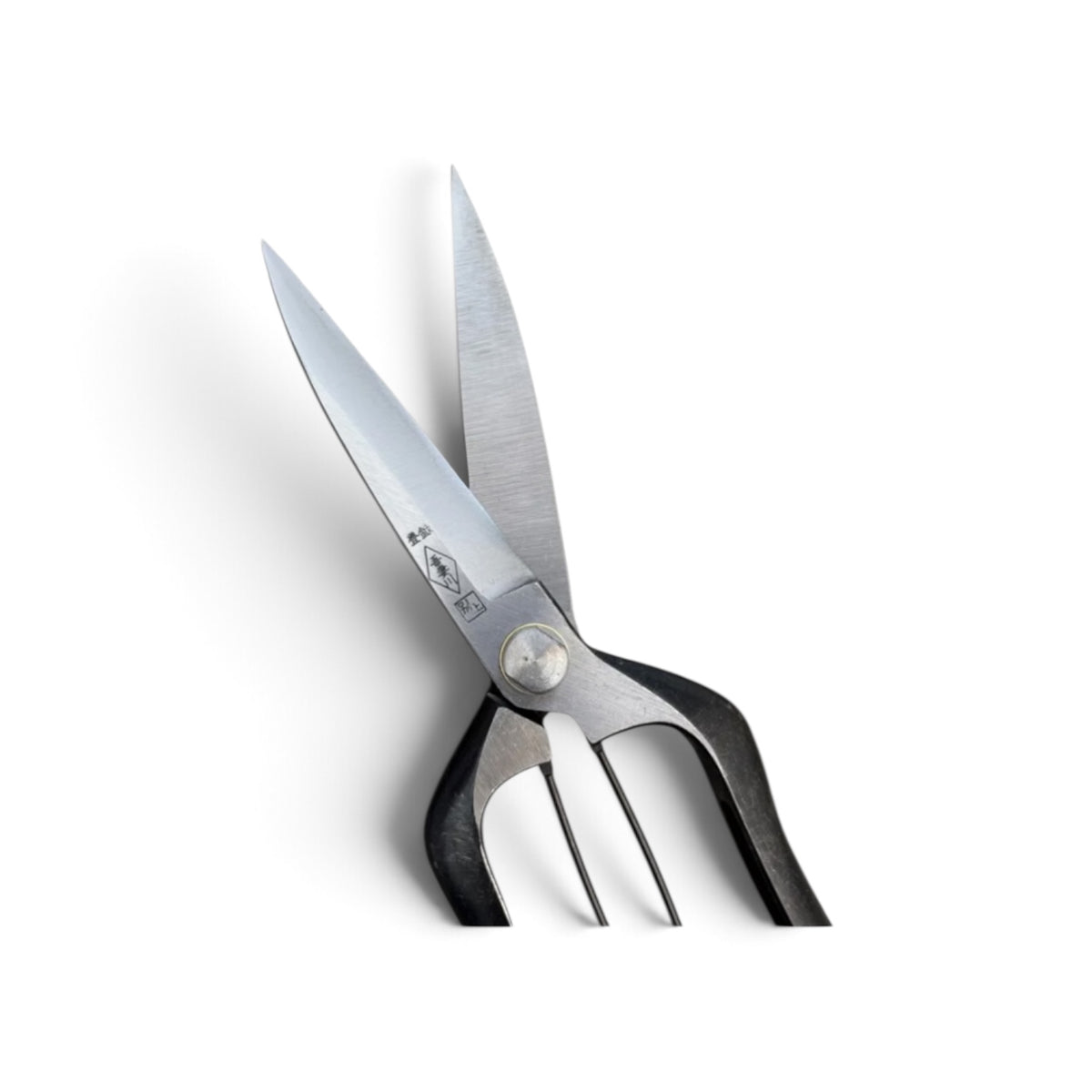 Azumagawa Lightweight Slim Single-Handed Hedge Shears Without Guard Total Length & Blade: 230mm / 100mm Yasugi High-Carbon Steel [Traditional Hand-Forged from Scratch / Hollow Ground Back / Screw Joint / Twist Blade / Smooth Engagement]