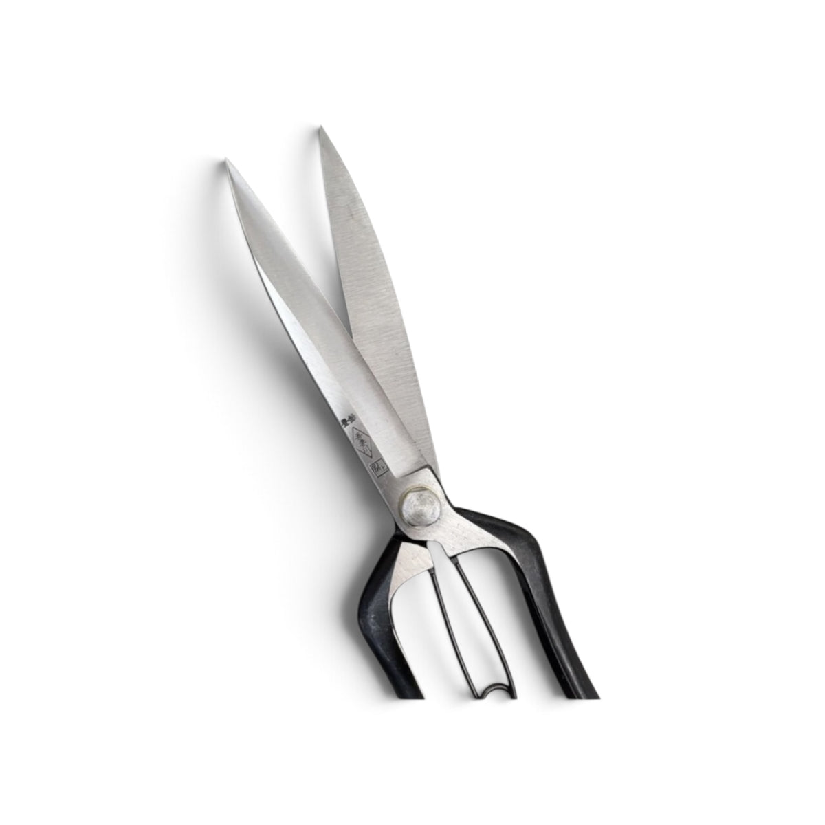 Azumagawa Lightweight Slim Single-Handed Hedge Shears Without Guard Total Length & Blade: 255mm / 127mm Yasugi High-Carbon Steel [Traditional Hand-Forged from Scratch / Hollow Ground Back / Screw Joint / Twist Blade / Smooth Engagement]