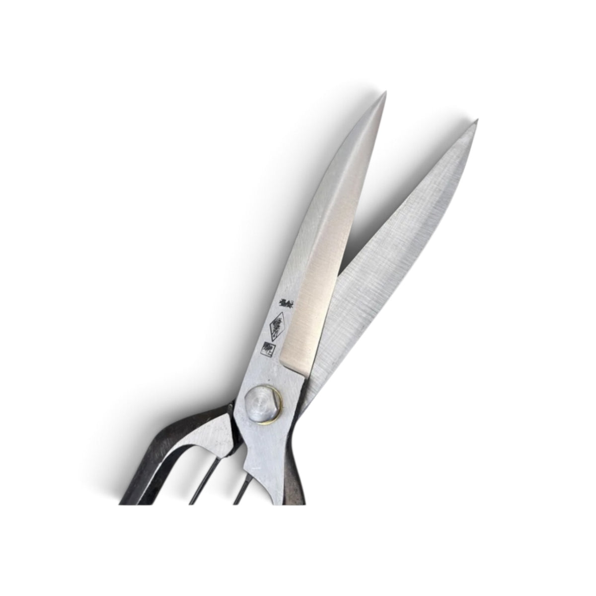Azumagawa Lightweight Slim Single-Handed Hedge Shears Without Guard Total Length & Blade: 255mm / 127mm Yasugi High-Carbon Steel [Traditional Hand-Forged from Scratch / Hollow Ground Back / Screw Joint / Twist Blade / Smooth Engagement]
