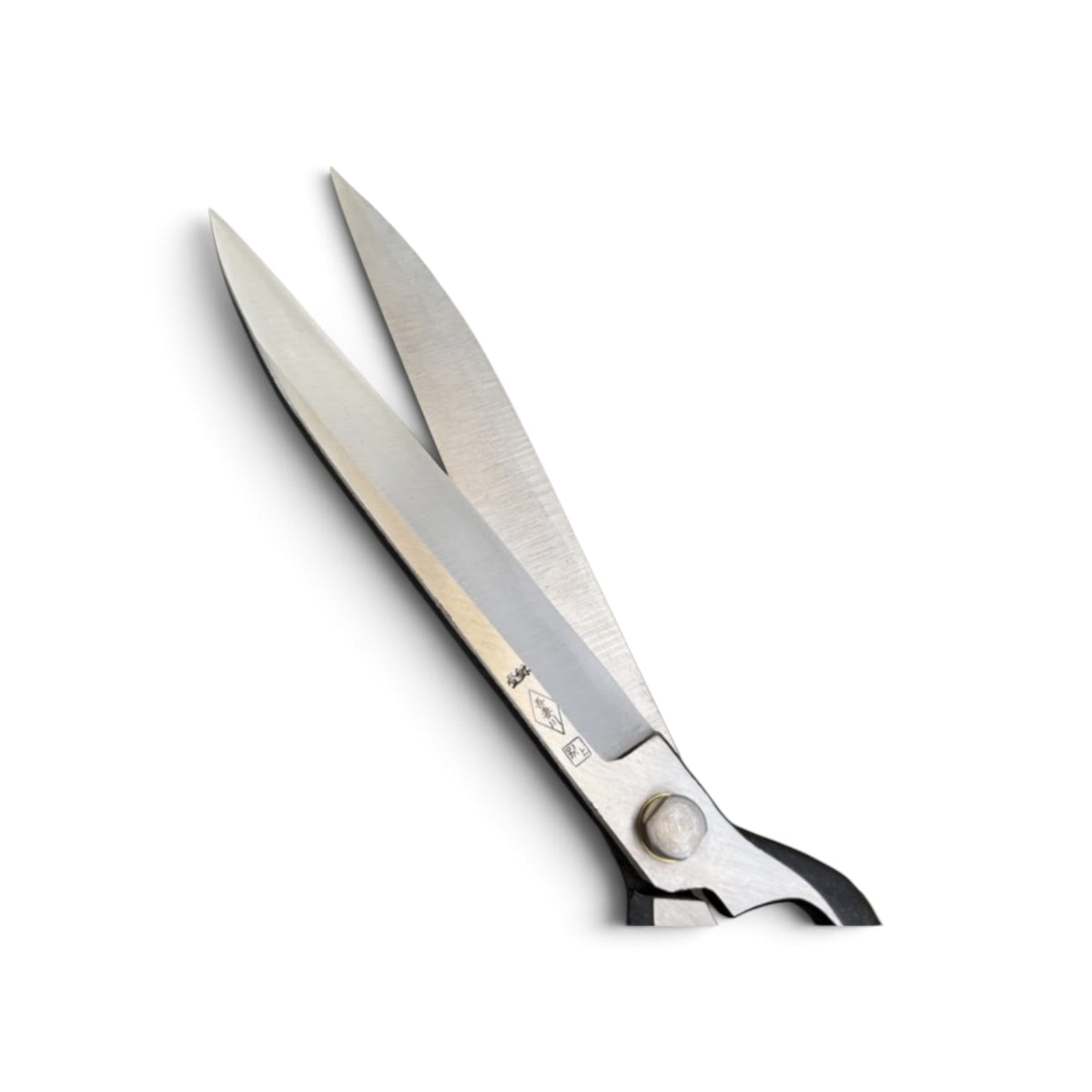 Azumagawa Single-Handed Hedge Shears With Guard Total Length & Blade: 320mm / 173mm Yasugi High-Carbon Steel [Traditional Hand-Forged from Scratch / Hollow Ground Back / Screw Joint / Twist Blade / Smooth Engagement]