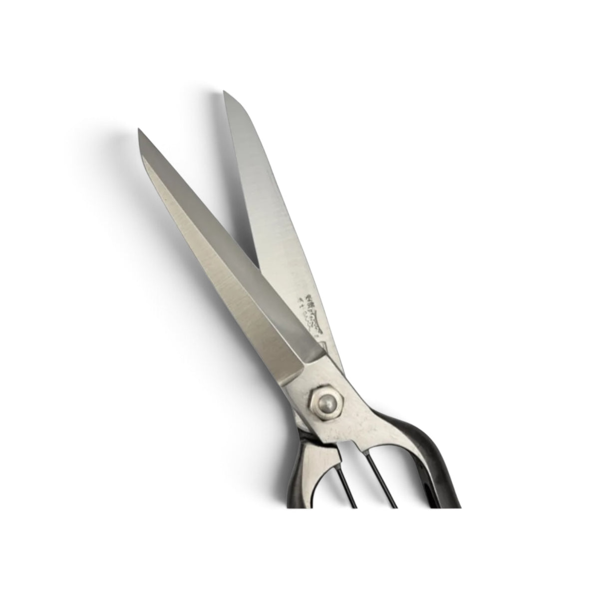 Onoyoshi Slim Double-Edge Single-Handed Hedge Shears Without Guard Total Length & Blade: 270mm / 130mm High-Carbon Steel [Traditional Hand-Forged from Scratch / Hollow Ground Back / Screw Joint / Twisted Blade / Smooth Engagement]