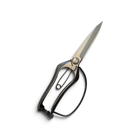 Tobisho Pine Trimming Shears With Guard Total Length & Blade: 230mm / 102mm High-Carbon Cutlery Steel [Traditional Hand-Forged from scratch / Hollow Ground Back / Twisted Blade / Screw Joint / Delicate Pine Pruning / Smooth Engagement]