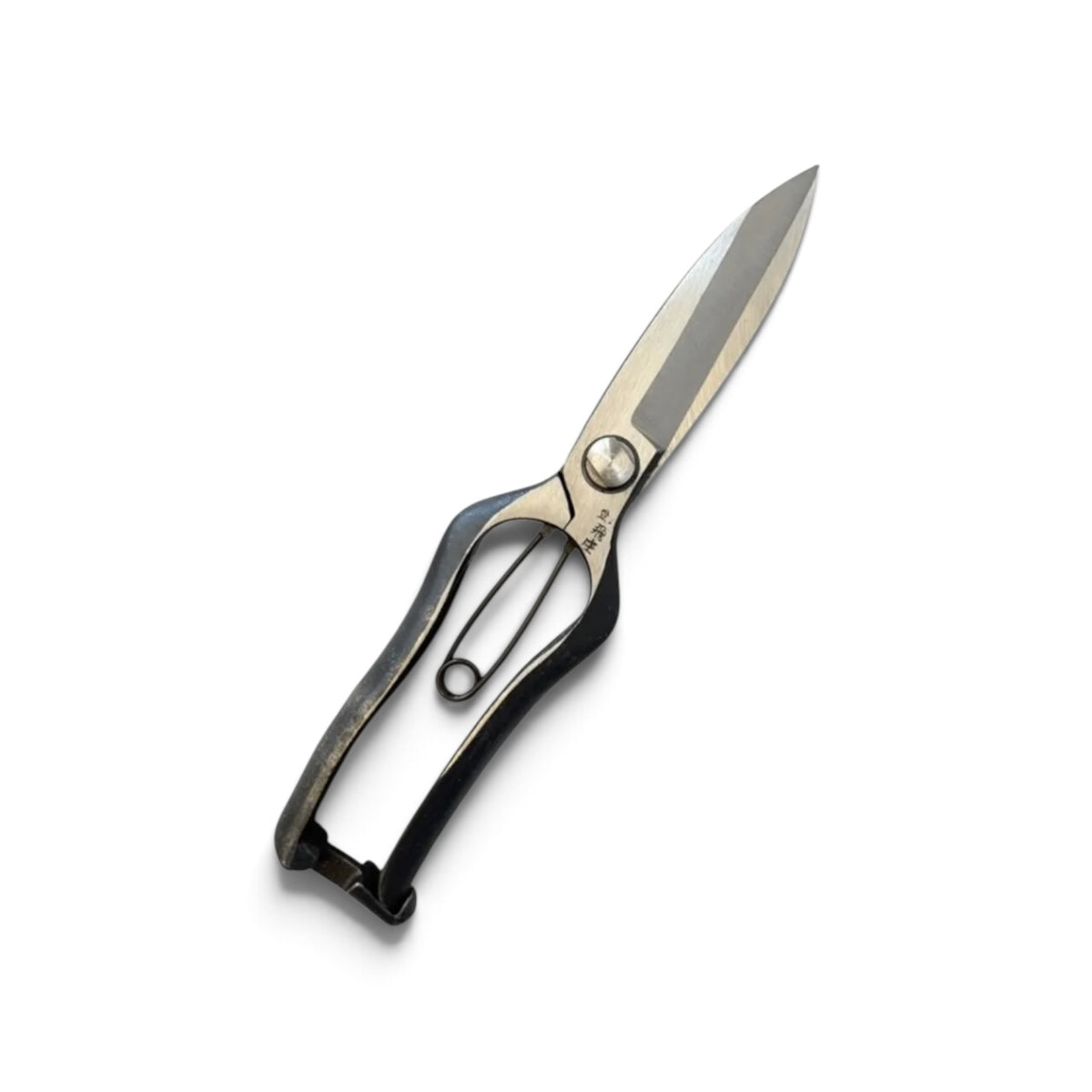 Tobisho Single-Handed Hedge Shears Without Guard Total Length & Blade: 225mm / 94mm High-Carbon Cutlery Steel [Traditional Hand-Forged from scratch / Hollow Ground Back / Twisted Blade / Screw Joint / Smooth Engagement]