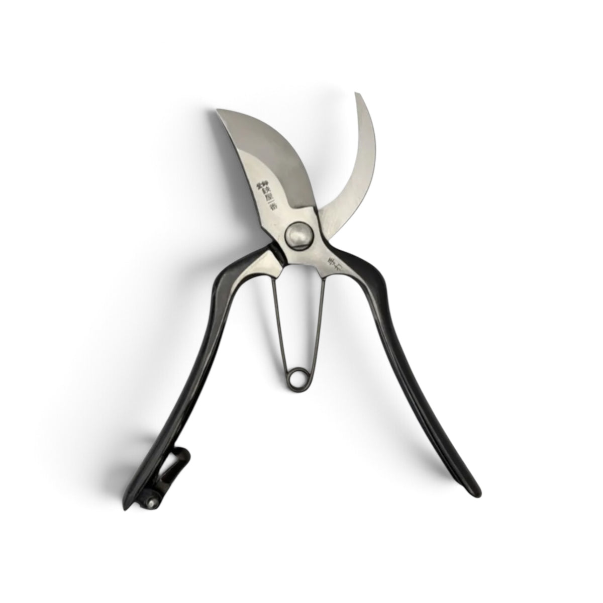 Hasamiya Ichiban Pruning Secateurs B-Type Large Model Total Length & Blade: 230mm / 78mm High-Carbon Cutlery Steel [Traditional Hand Forged from Scratch / Hollow Ground Back / Twisted Blade / Screw Joint]